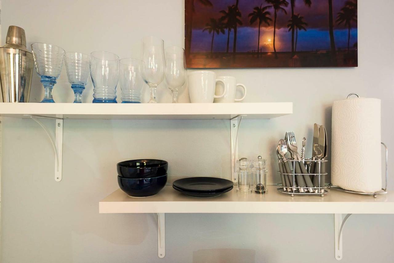 The Blue Door Inn Fort Lauderdale Bagian luar foto